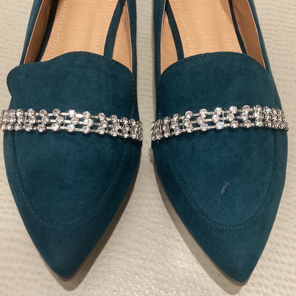 Journee Collection Kyrah Loafer - Picture 4 of 15